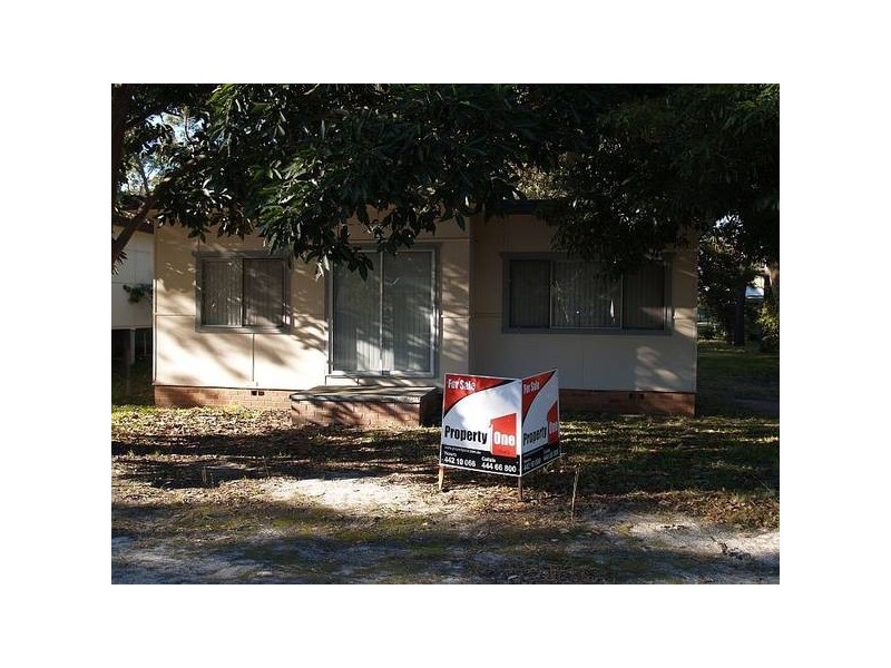 12 Centre Street, Callala Beach NSW 2540