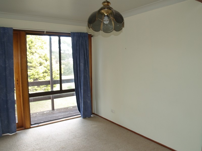 12 Parkes Crescent, Callala Beach NSW 2540