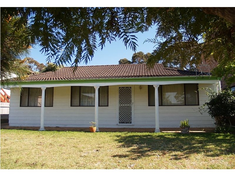 16 Verge Road, Callala Beach NSW 2540