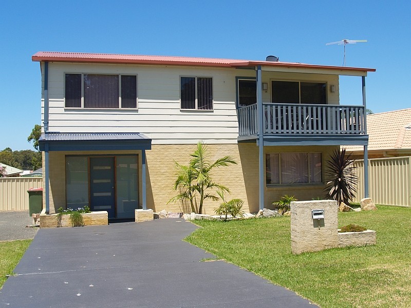 26 Stott crescent, Callala Bay NSW 2540