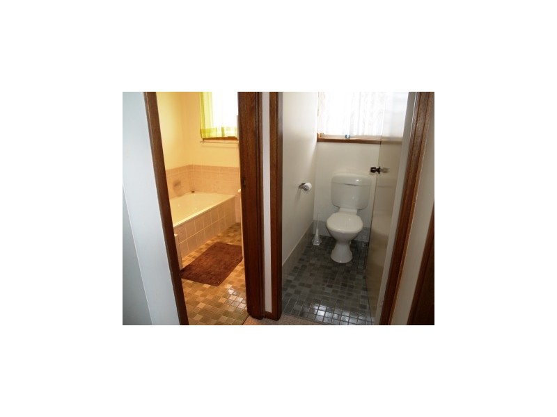 24 Lackersteen Street, Callala Bay NSW 2540