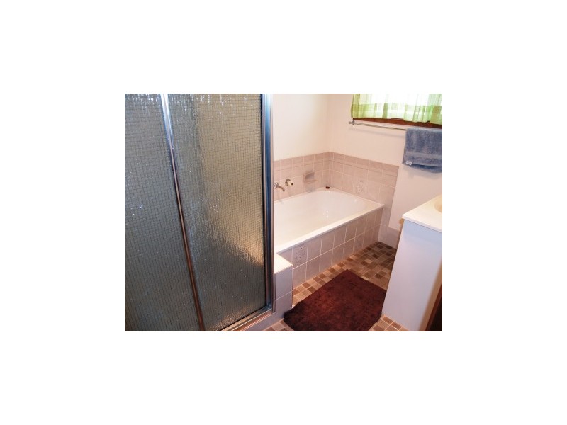 24 Lackersteen Street, Callala Bay NSW 2540