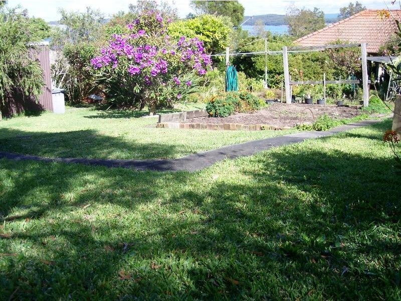 Warners Bay NSW 2282