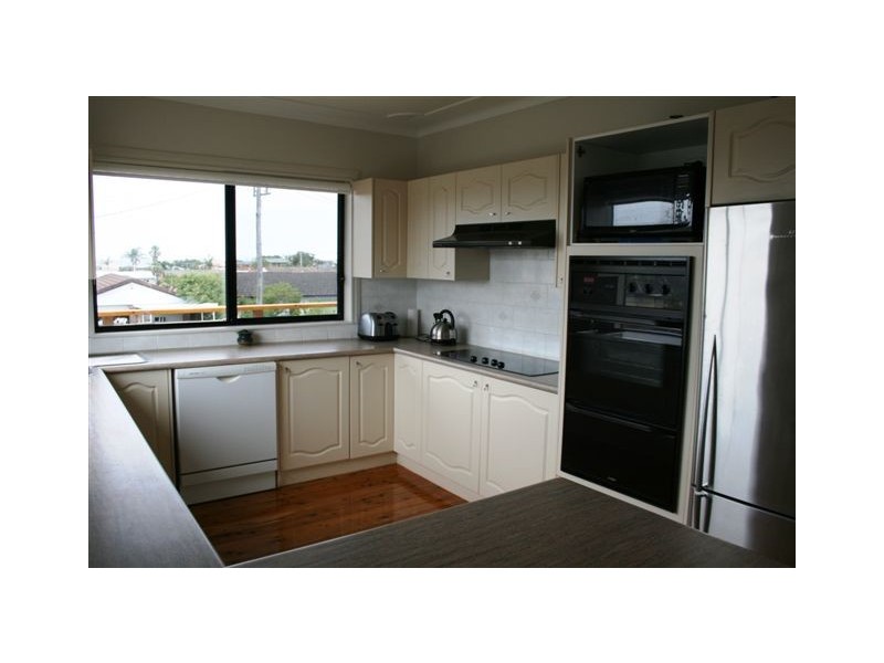 Caves Beach NSW 2281
