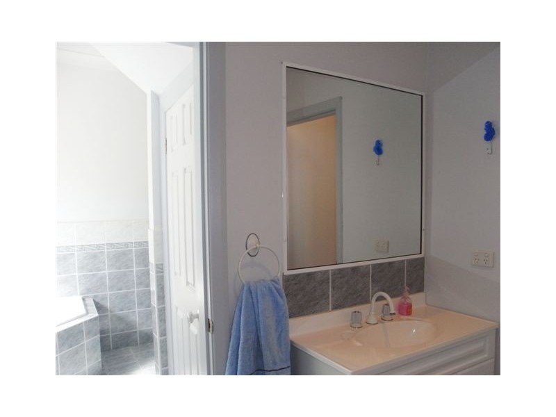 3 Clara Street, Belmont South NSW 2280