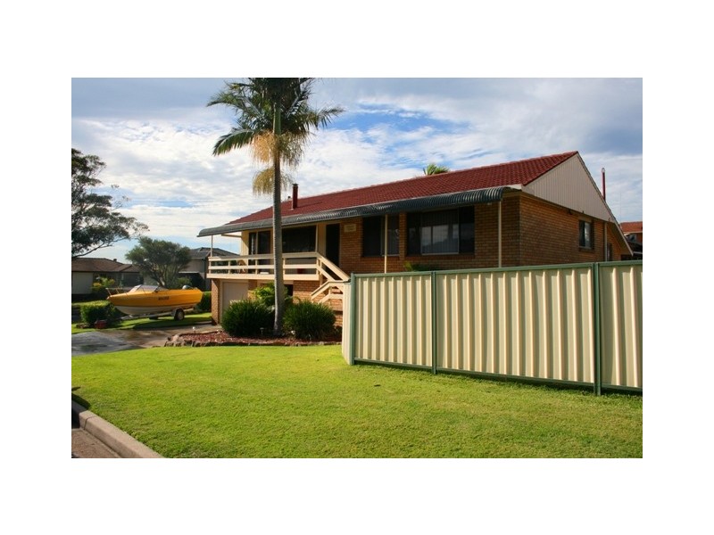 Caves Beach NSW 2281