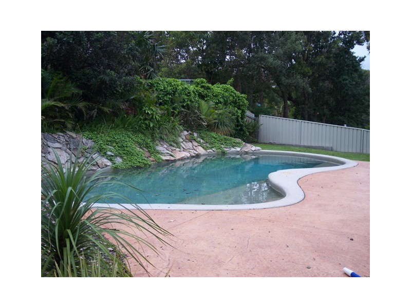 12 Copper Valley Close, Caves Beach NSW 2281