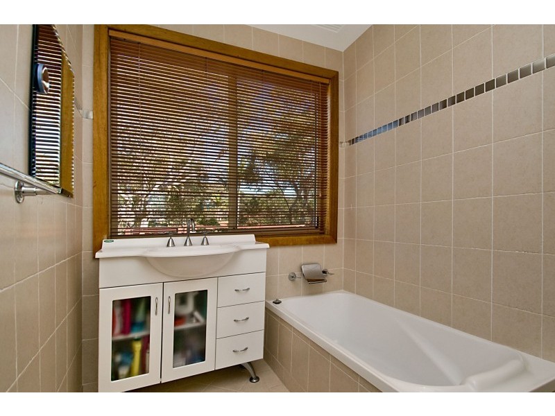 Caves Beach NSW 2281