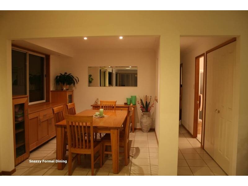 28 Copper Valley Close, Caves Beach NSW 2281