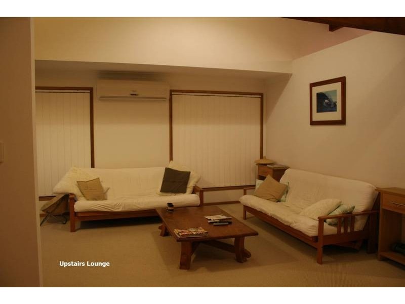 28 Copper Valley Close, Caves Beach NSW 2281