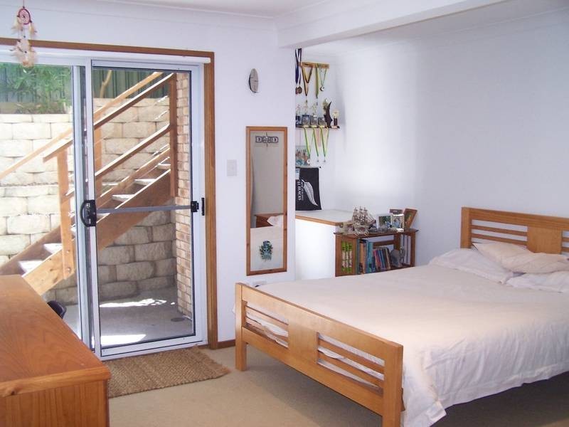 28 Copper Valley Close, Caves Beach NSW 2281