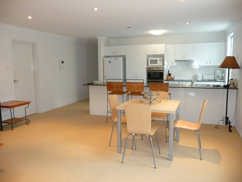 1/40 Oceanside Drive, Caves Beach NSW 2281