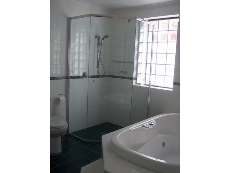 1/40 Oceanside Drive, Caves Beach NSW 2281