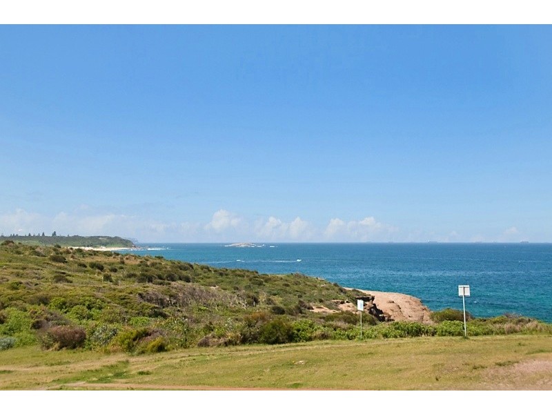 Caves Beach NSW 2281