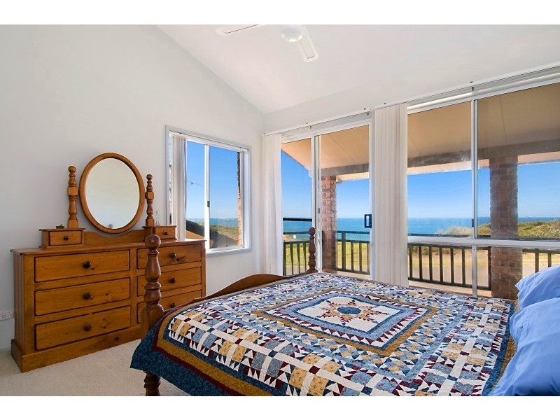 Caves Beach NSW 2281