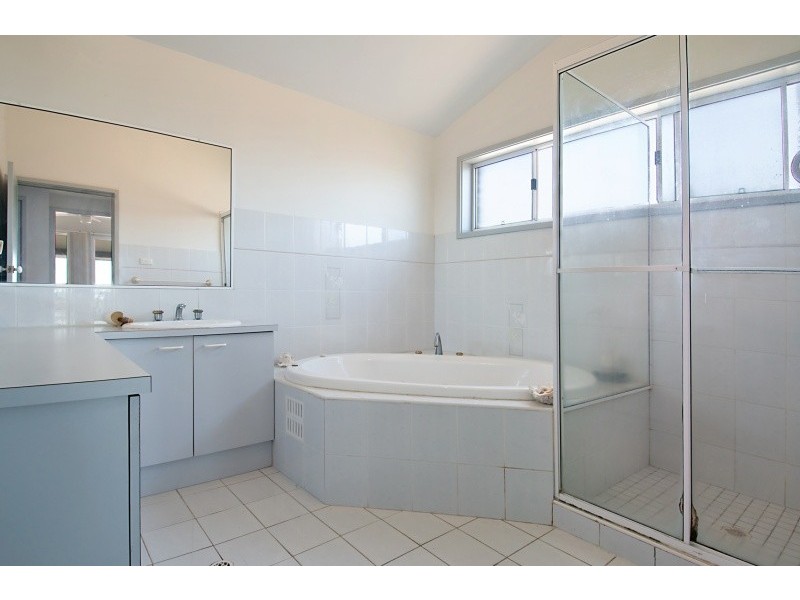 Caves Beach NSW 2281