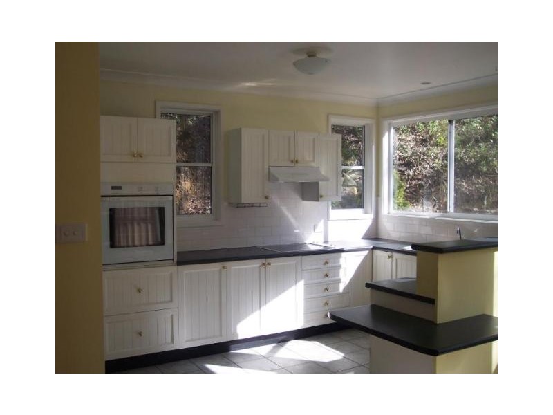 22 Palm Tree Crescent, Caves Beach NSW 2281