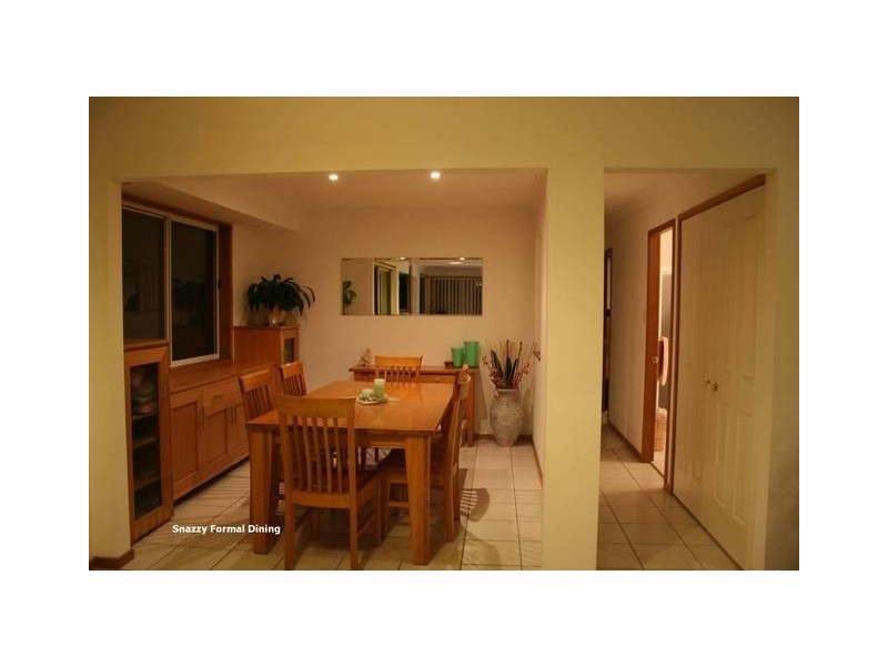 28 Copper Valley Close, Caves Beach NSW 2281