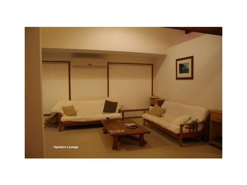 28 Copper Valley Close, Caves Beach NSW 2281