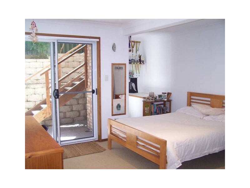 28 Copper Valley Close, Caves Beach NSW 2281