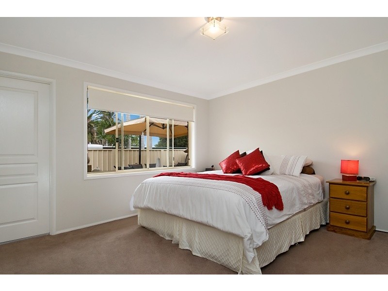 Blacksmiths NSW 2281