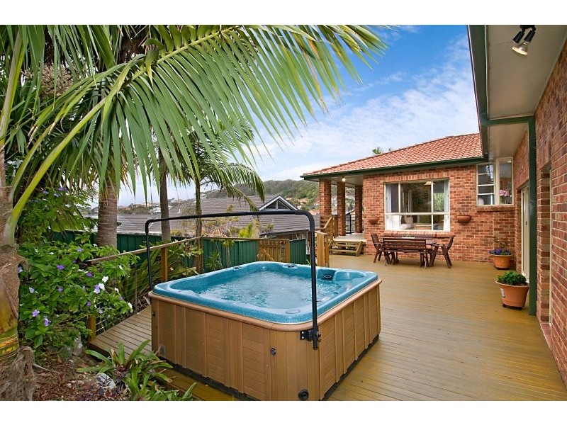 Caves Beach NSW 2281