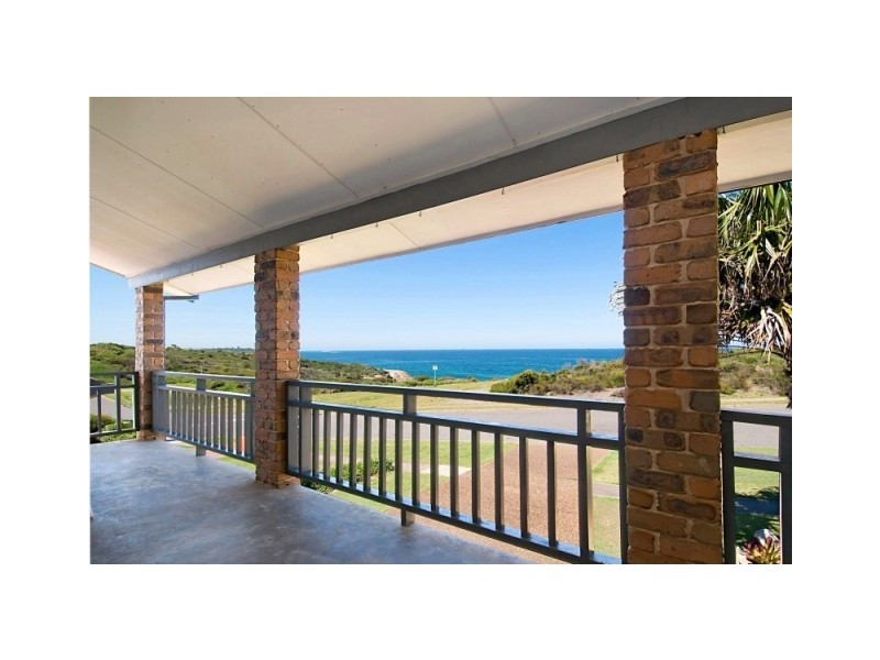 Caves Beach NSW 2281