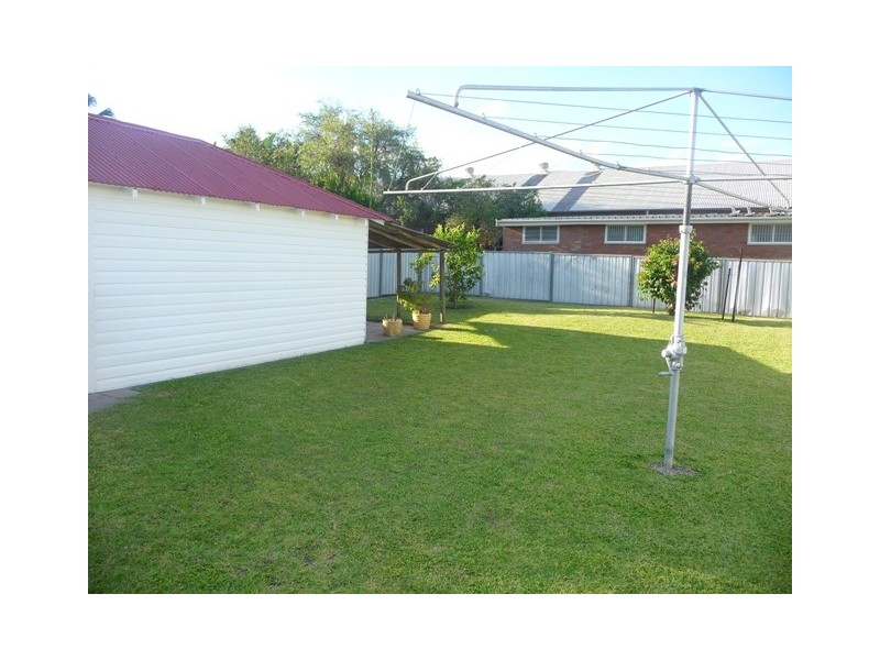 23 Hitchcock Avenue, Belmont NSW 2280