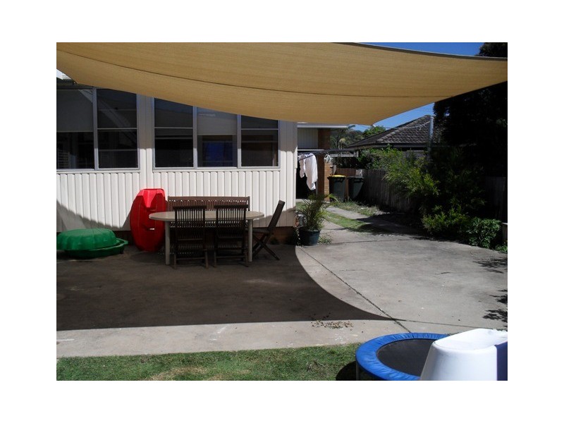 38 Pacific Street, Caves Beach NSW 2281