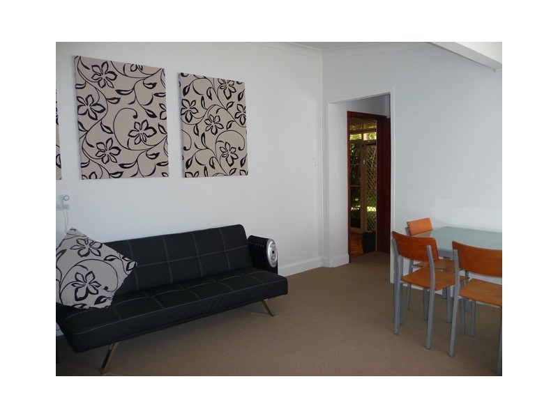 56 Lakeview Parade, Pelican NSW 2281