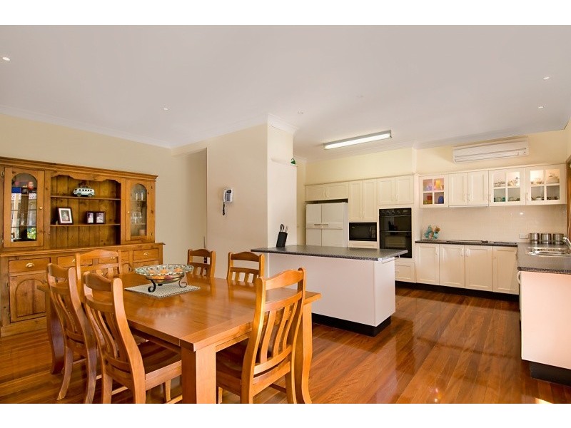 14 Bottlebrush Grove, Caves Beach NSW 2281