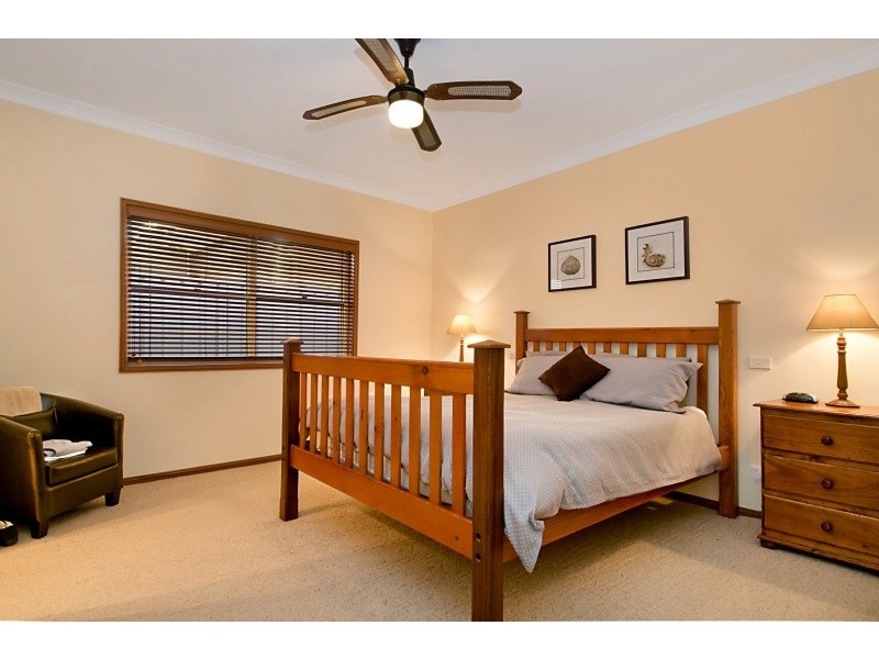 14 Bottlebrush Grove, Caves Beach NSW 2281