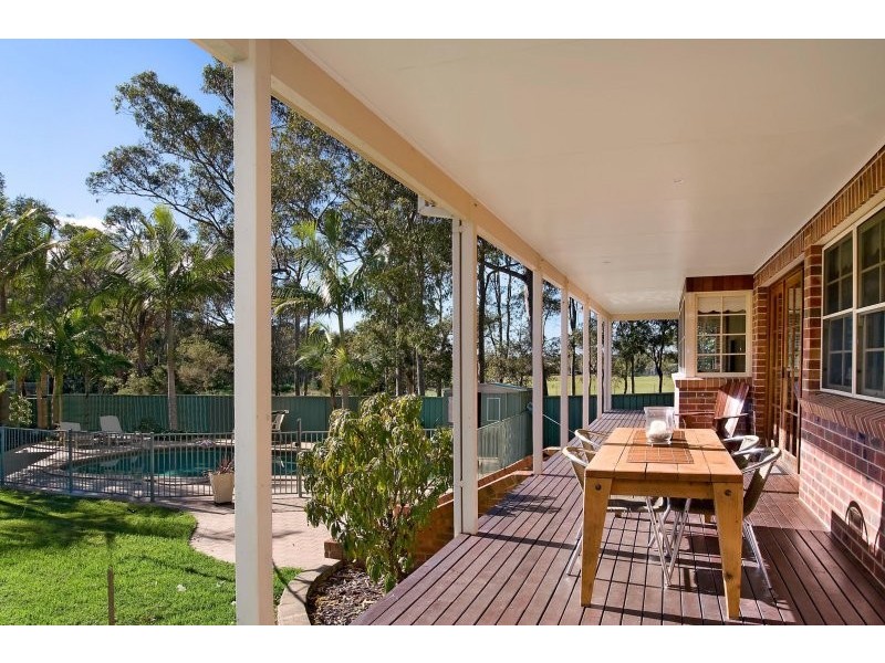 14 Bottlebrush Grove, Caves Beach NSW 2281