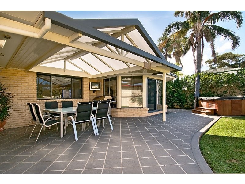 Caves Beach NSW 2281