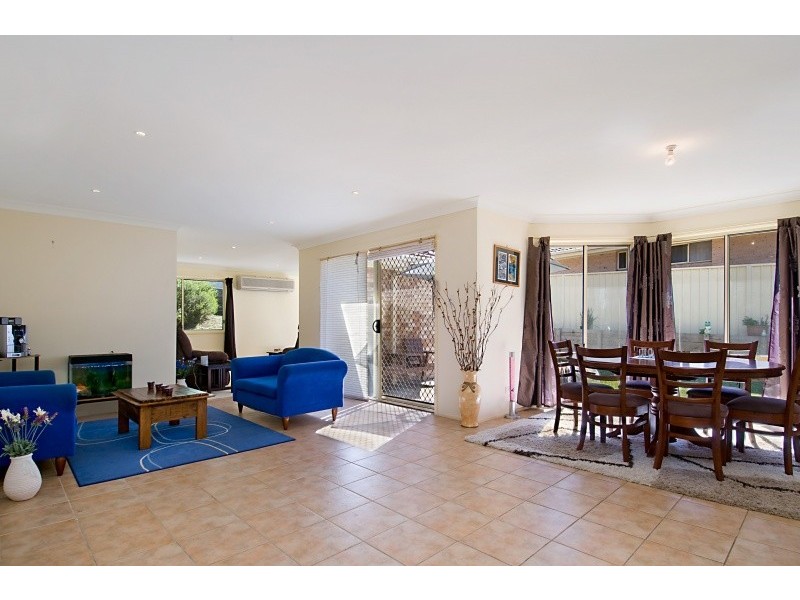 97 Silky Oak Drive, Caves Beach NSW 2281