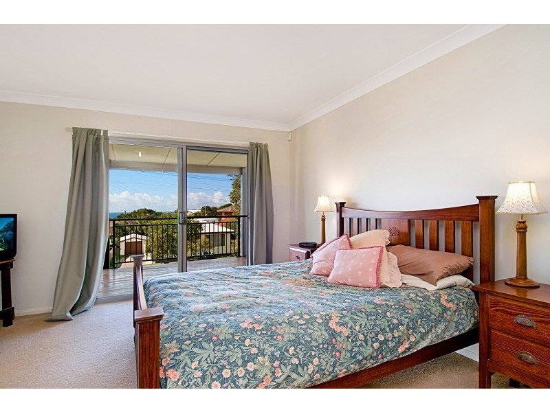Caves Beach NSW 2281