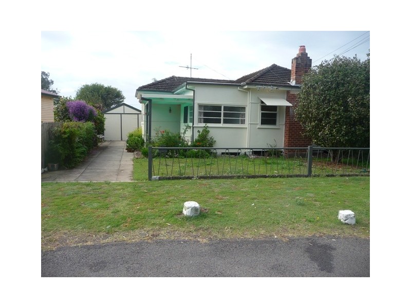 4 Park Parade, Blacksmiths NSW 2281