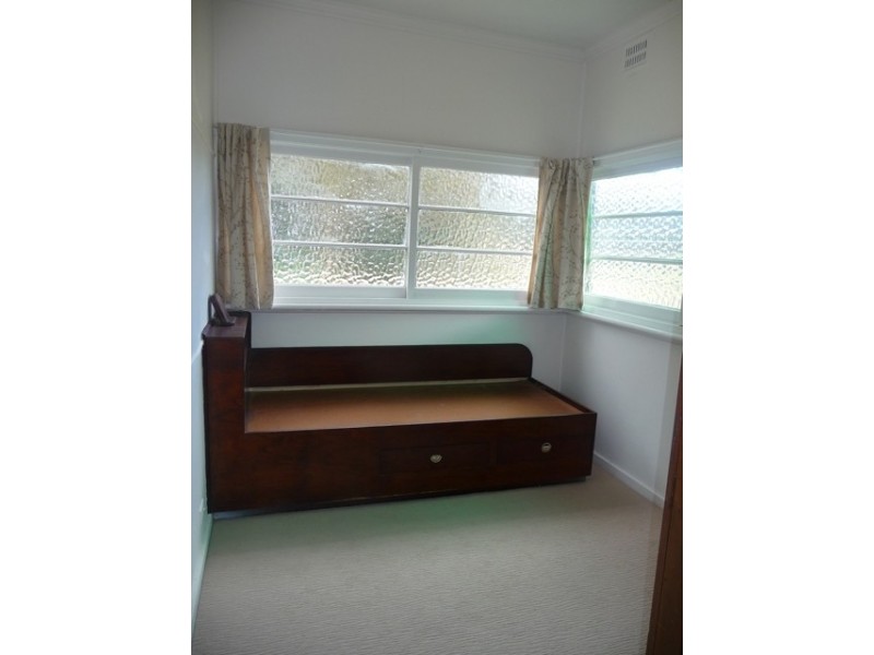 4 Park Parade, Blacksmiths NSW 2281