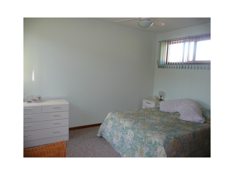 73 Macquarie Grove, Caves Beach NSW 2281