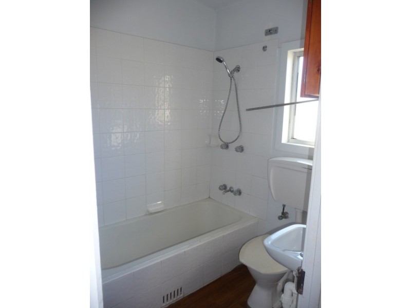 1/2 Boyd Street, Swansea NSW 2281