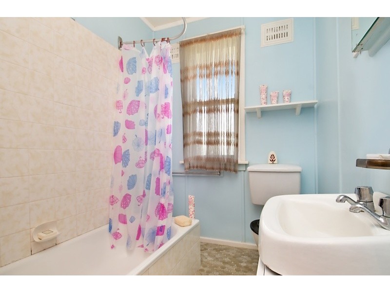 Caves Beach NSW 2281