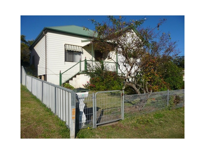 8 Fifth Street, Cardiff NSW 2285