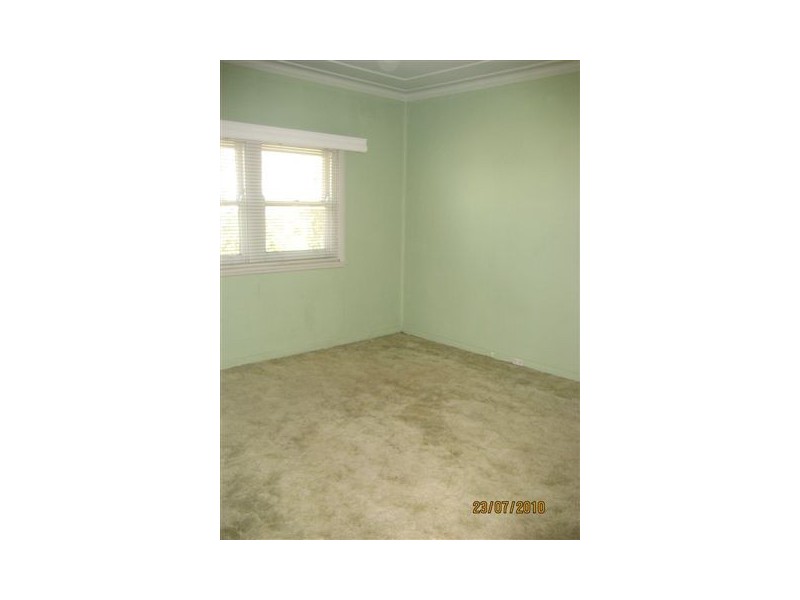 264 Lake Road, Glendale NSW 2285