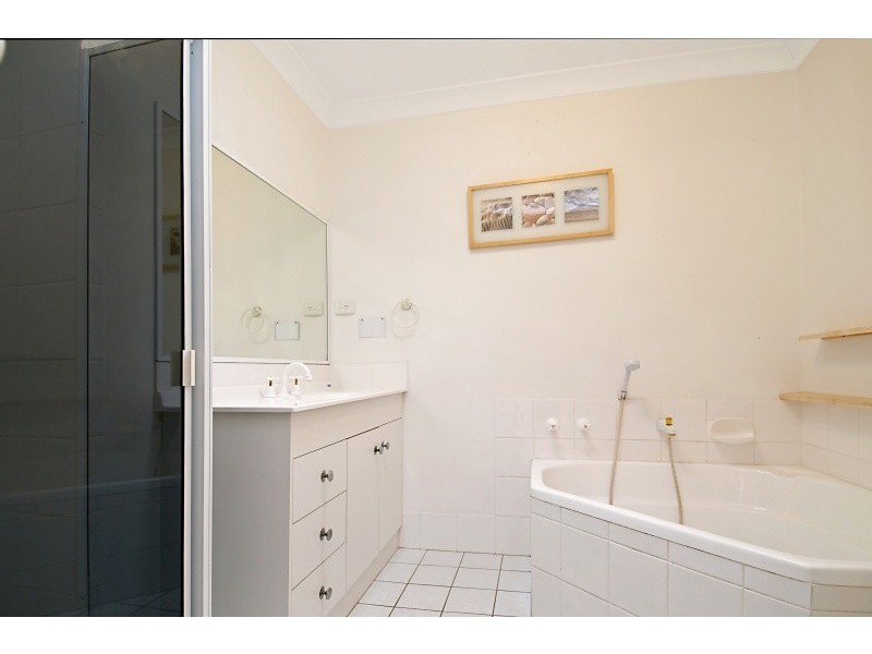 Caves Beach NSW 2281