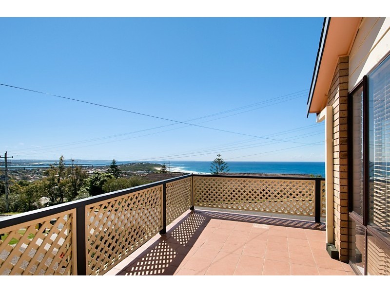 Caves Beach NSW 2281