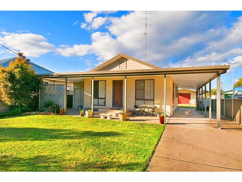 Pelican NSW 2281