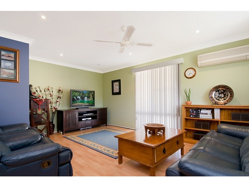 Pelican NSW 2281