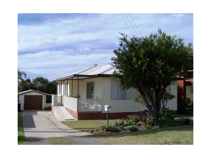 45 Macquarie Grove, Caves Beach NSW 2281