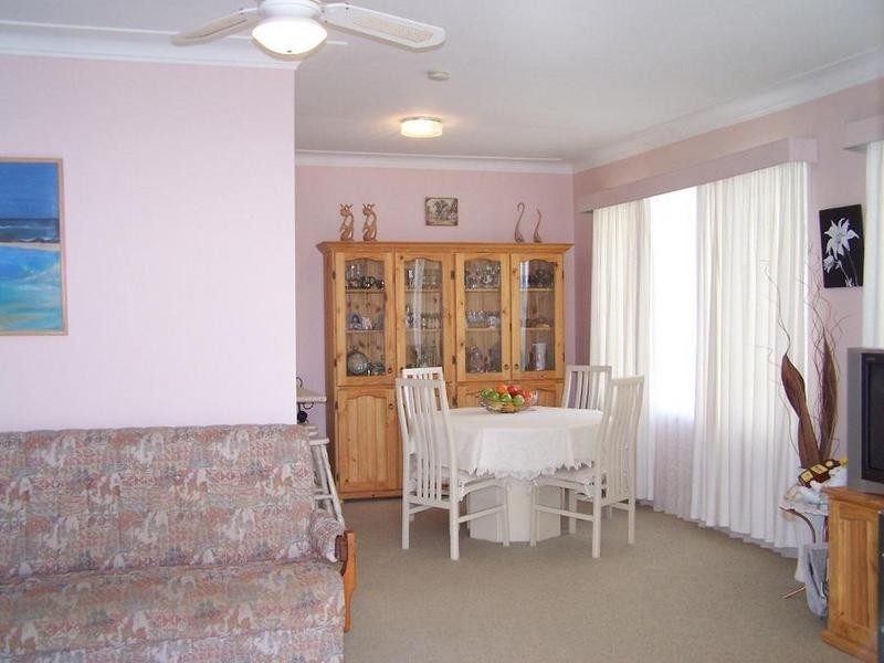 45 Macquarie Grove, Caves Beach NSW 2281