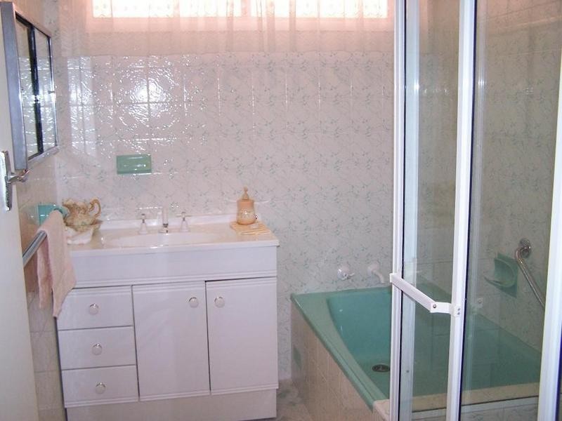 45 Macquarie Grove, Caves Beach NSW 2281